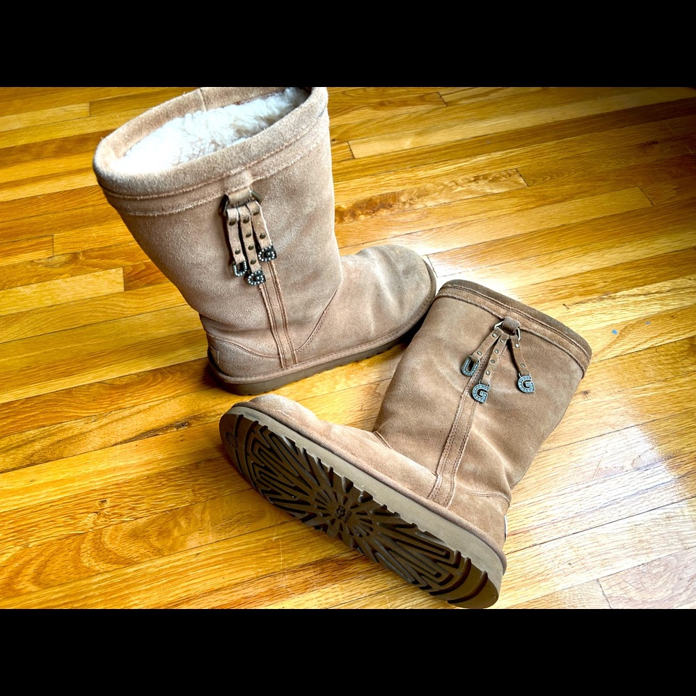 Cute mid-calf Uggs
